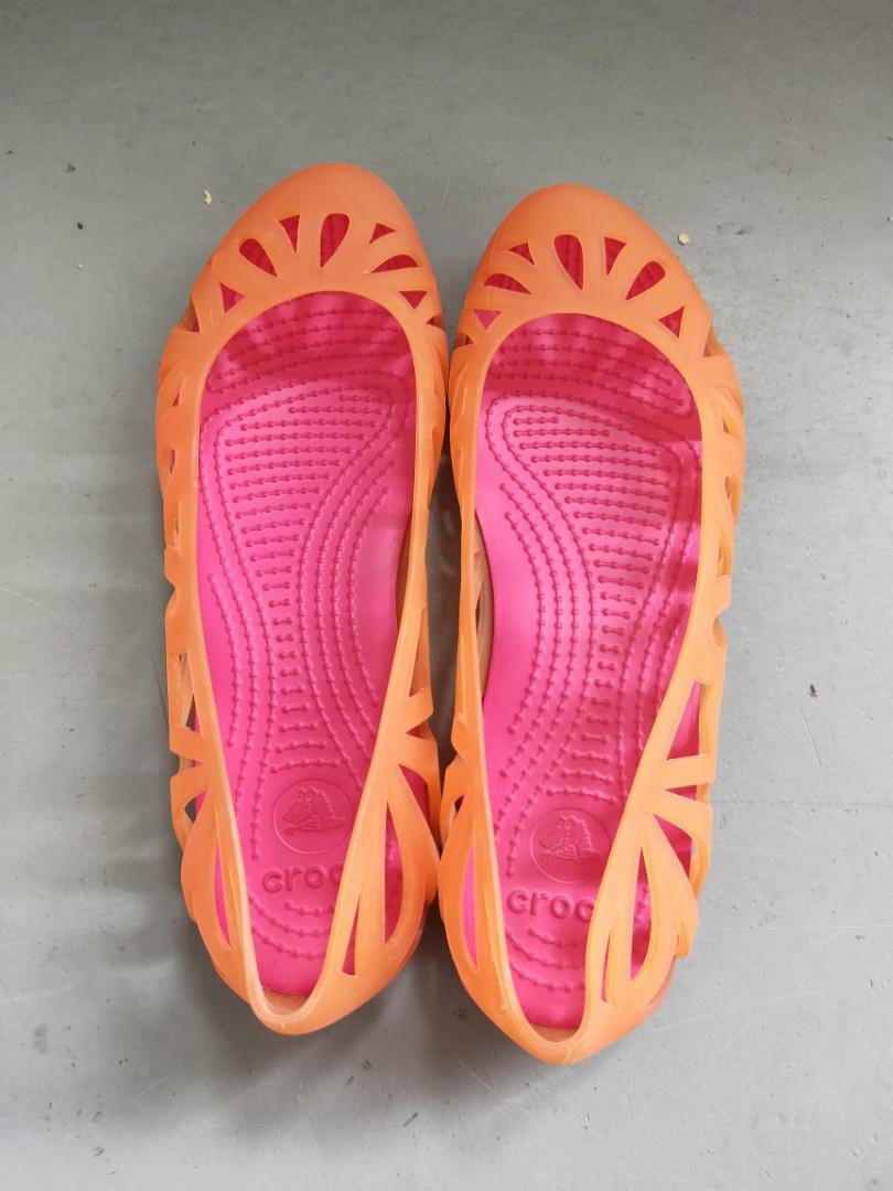 Crocs walking shoes women top