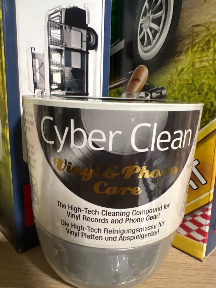 Cyber Clean vinyl cleaner, Audio, Other Audio Equipment on Carousell