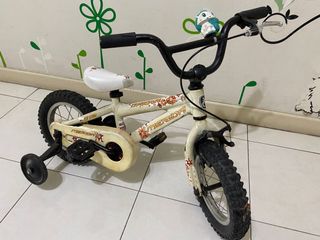 (Category: ) located in . Submitted by tmtoo (Listing ID 1135069908, Image 1). Description: .