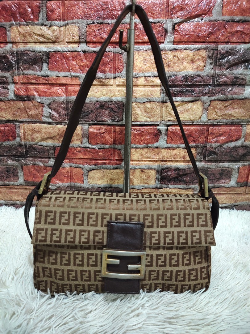 fendi zucca baguette bag