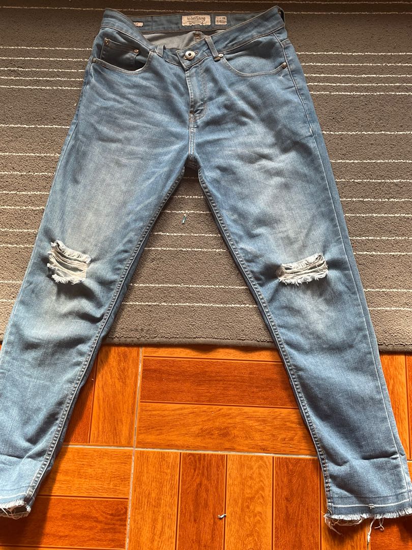 Folded & hung, Men's Fashion, Bottoms, Jeans on Carousell