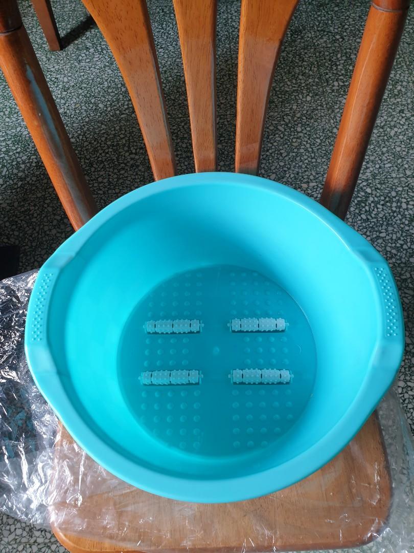 Foot Bath Bucket, Beauty & Personal Care, Foot Care on Carousell