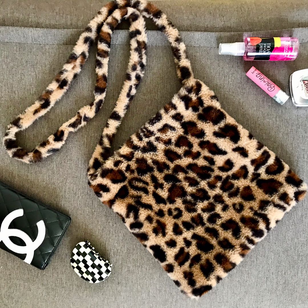 furry leopard print bag
