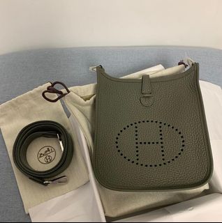 （分類：）位於 。 由 hkipoline 提交（商品編號 1135200623，圖片 1）。簡介： 。