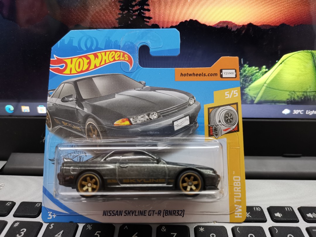 Hot 2025 wheels r32
