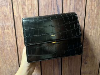 （分類：）位於 。 由 secondhandsell.com 提交（商品編號 1135148256，圖片 1）。簡介： 。