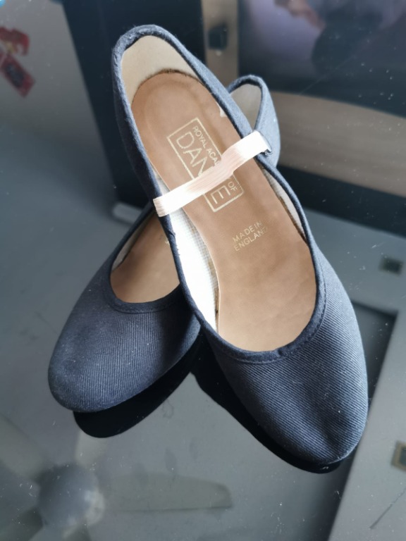 Katz Character Dance Shoes Size 2.5