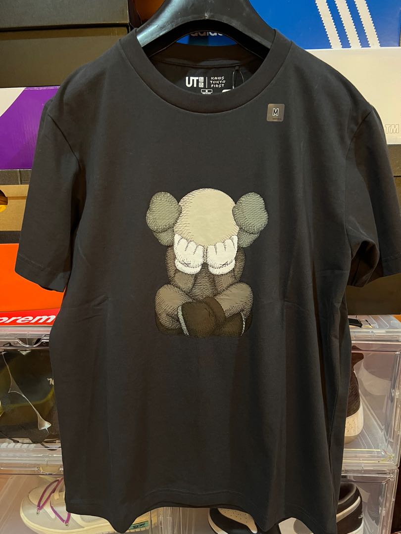 Kaws x Uniqlo tokyo, Men's Fashion 
