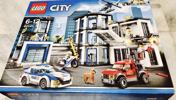 Lego 60141 top