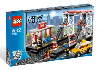 （分類：）位於 。 由 lego_brick 提交（商品編號 1135120865，圖片 1）。簡介： 。