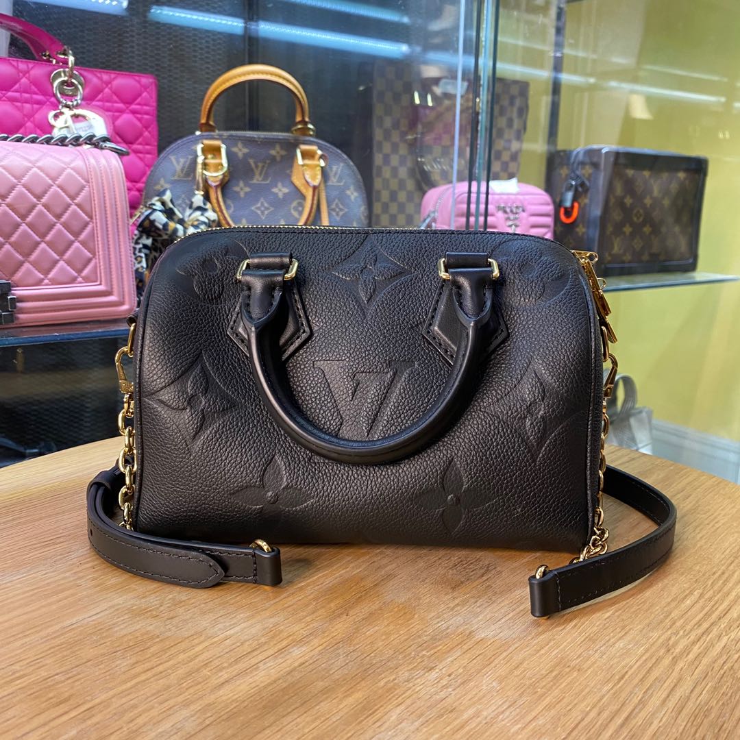 Louis Vuitton Speedy 20 Microchip 2021, Luxury, Bags & Wallets on Carousell