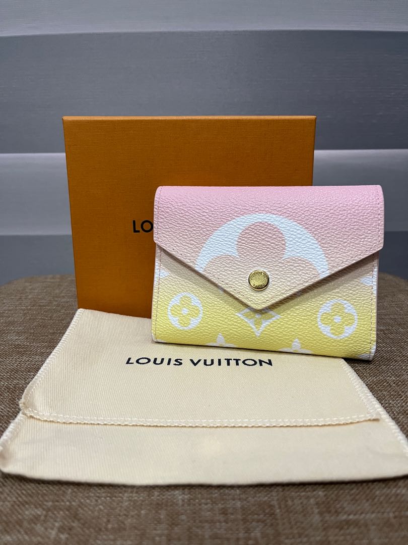 Louis Vuitton LV Victorine by the pool Multiple colors ref.274800 - Joli  Closet