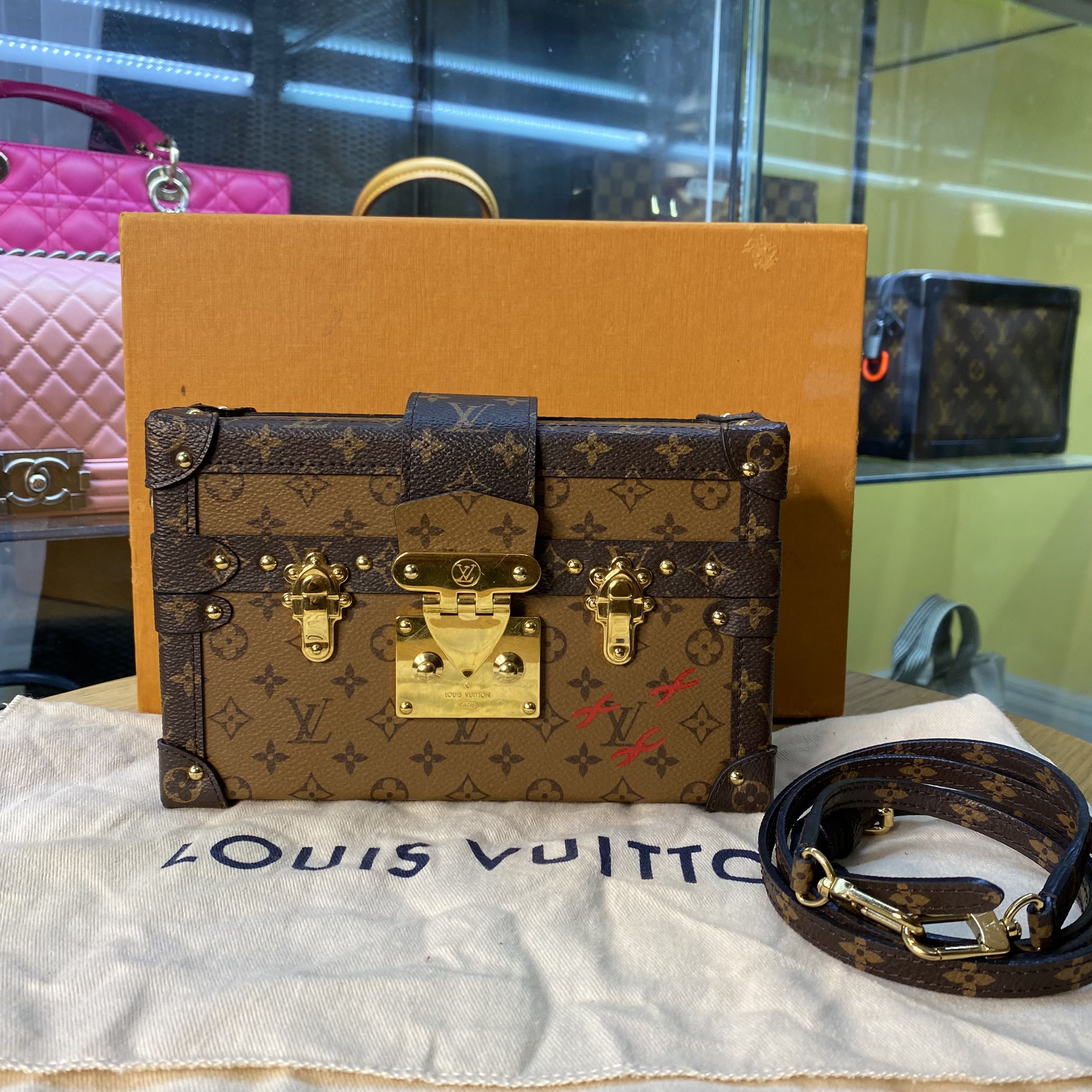 LV Petite Malle Reverse