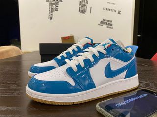 (Category: ) located in . Submitted by crazeforsneaker (Listing ID 1135184429, Image 1). Description: .