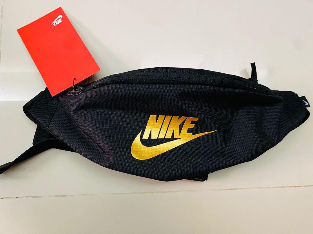 Black and gold nike fanny pack deals