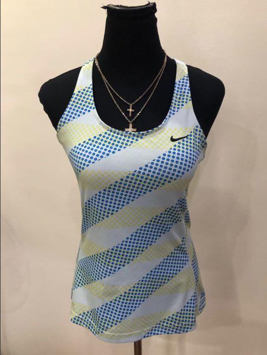 nike red gym top