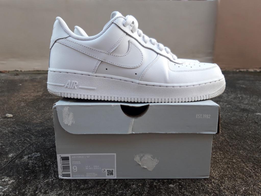 nike air force 1 07 white size 9