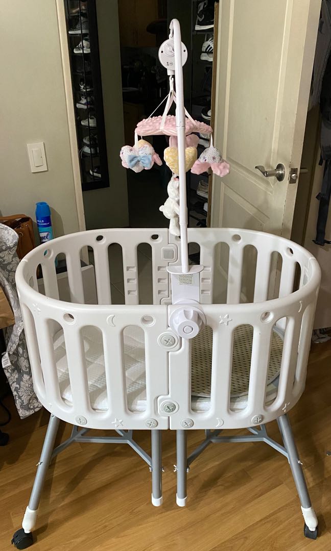 Oval crib, Babies & Kids, Baby Nursery & Kids Furniture, Cots & Cribs
