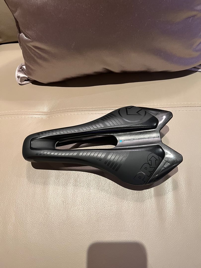 Shimano Pro Aerofuel Saddle Sports Equipment Bicycles Parts Parts Accessories On Carousell