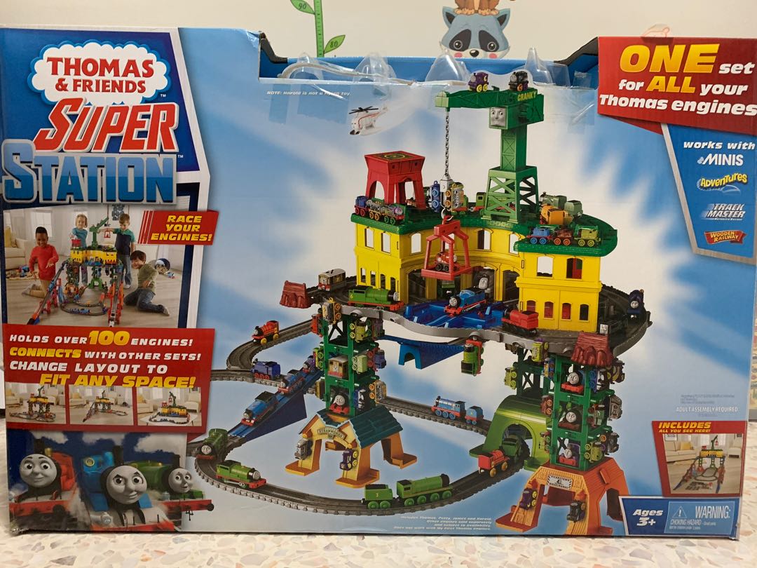 Thomas & friends SUPER STATION, Hobbies & Toys, Toys & Games on