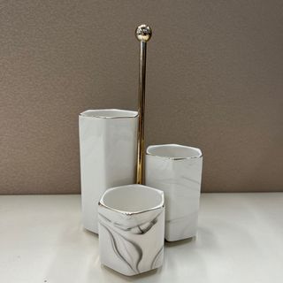 （分類：）位於 。 由 amedith 提交（商品編號 1135097326，圖片 1）。簡介： 。
