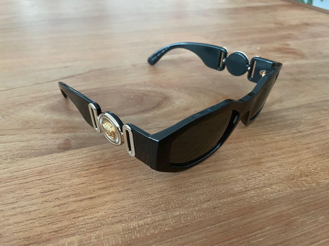 Used versace hot sale glasses