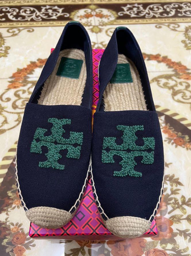 100 NEW Tory Burch Elisa Logo Flat shoes Carousell