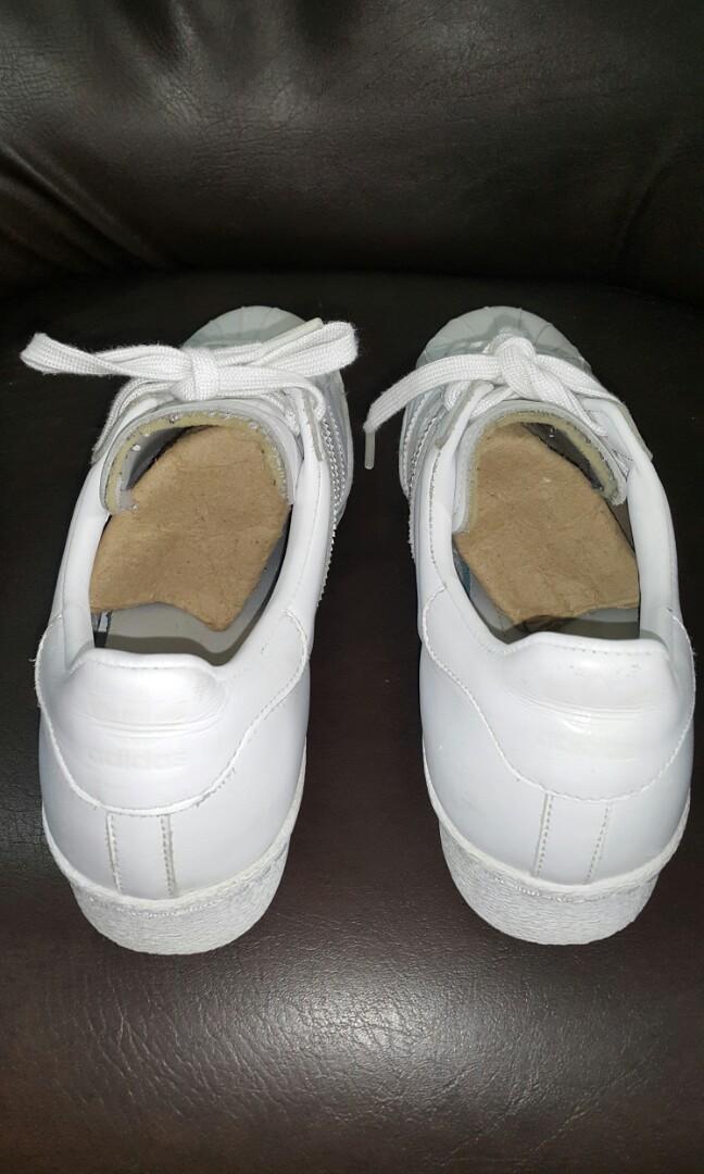adidas superstars triple white