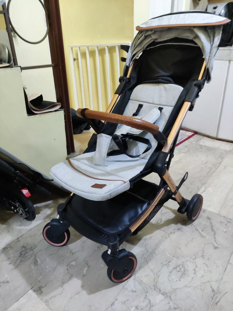 akeeva esmio gold travel stroller Babies Kids Going Out