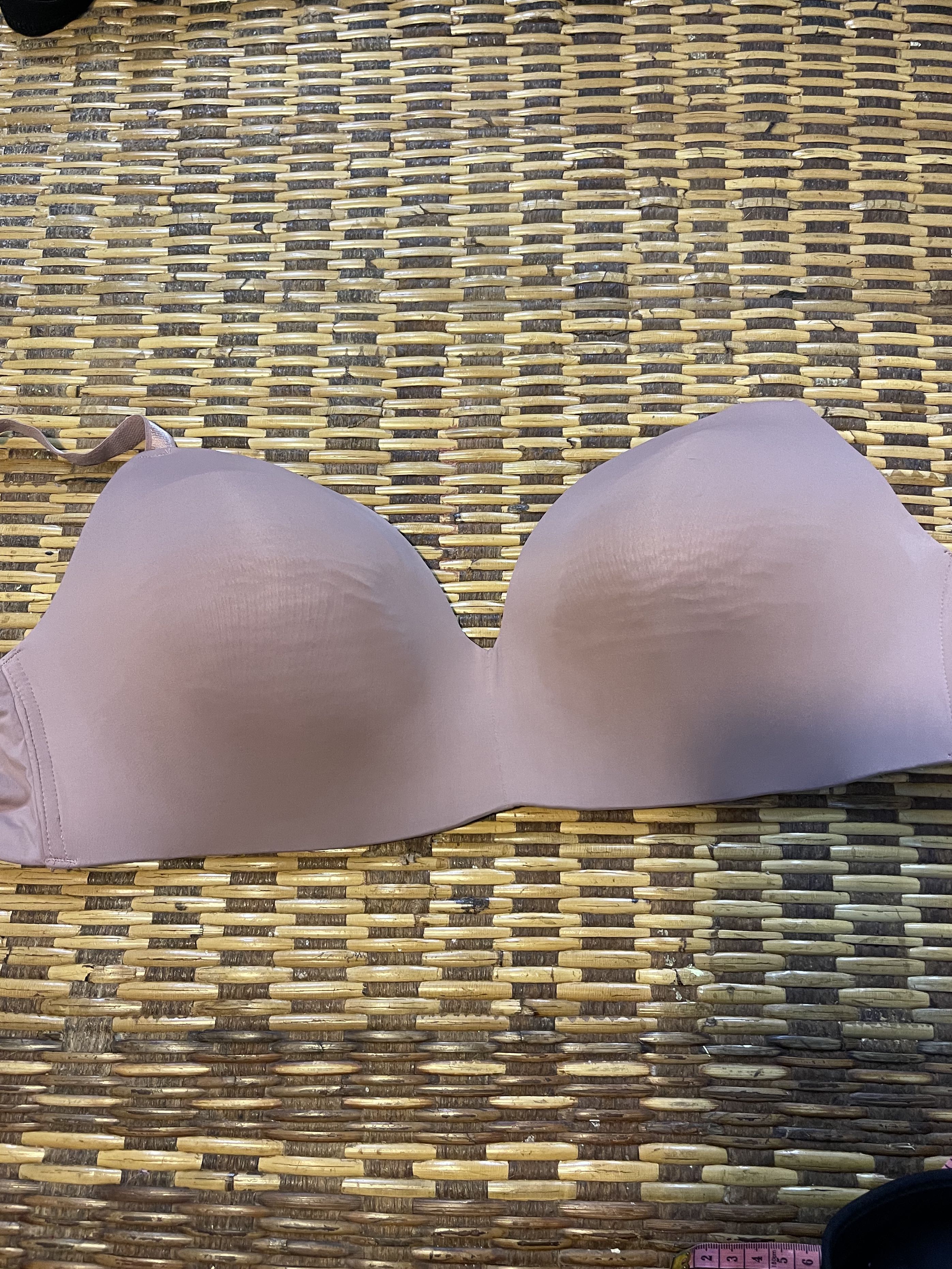 Auden breastfeeding bra 38DDD/38F, Women's Fashion, Tops, Other Tops on