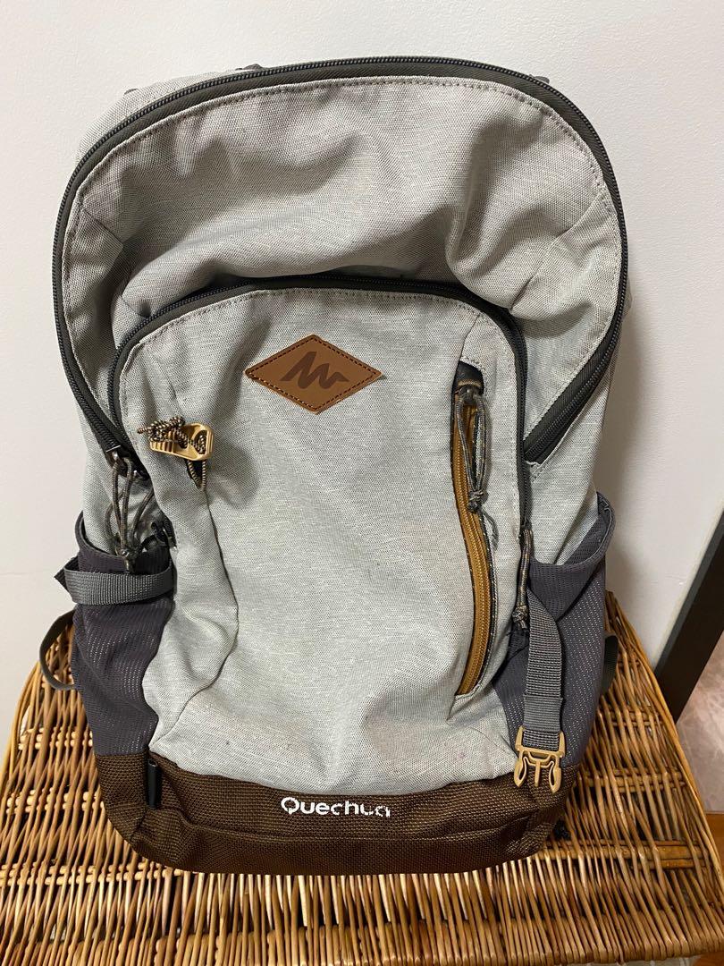 quechua backpack laptop