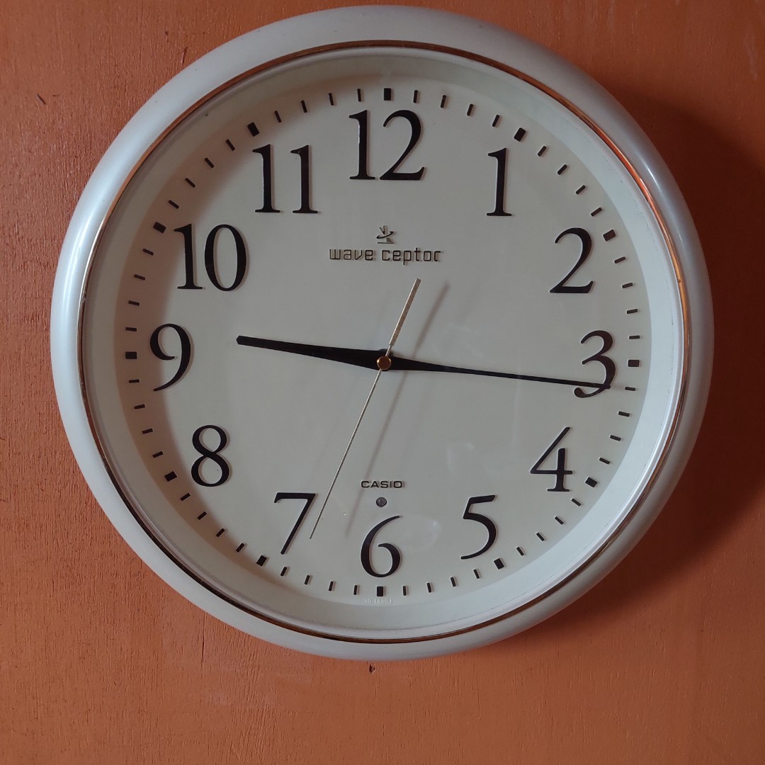 CASIO WAVE CEPTOR WALL CLOCK