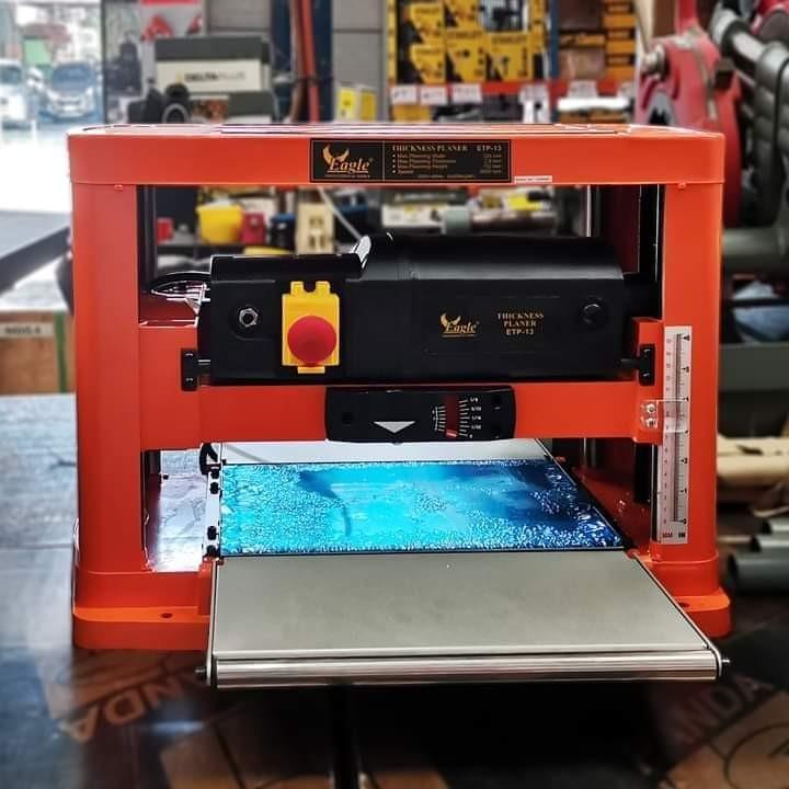 Eagle Thickness Planer ETP-13 (Category: Construction Tools & Equipment) located in Bulacan. Submitted by mekindustrialtoolstrading (Listing ID 1140679273, Image 2). Description: Eagle Thickness Planer ETP-13 Specification: Power: 1500w Max. Planning Width: 330mm Max. Planning Thickness: 2.8mm Max. Planning Depth: 152mm Quantity of Blade: 2 Speed: 8500rpm Original Price: 38,000 Discounted Price: 24,035 We Ship Nationwide 🚛 Store#. 09557008974.