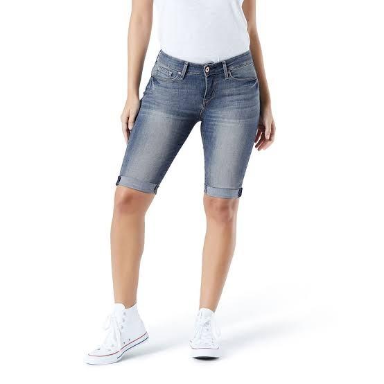 Levi signature top modern skinny shorts