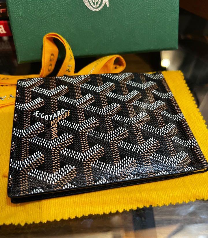 Goyard wallet billfold card holder (Category: Luxury Bags & Wallets) located in Cavite. Submitted by rraaa32 (Listing ID 1140686178, Image 3). Description: Never been used check photos bill clip still has plastic protector. Inclusion : card holder, ribbon, box, receipt , dustbag cloth.