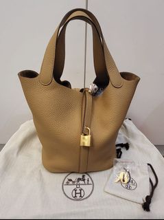 （分類：）位於 。 由 emdylam 提交（商品編號 1140725840，圖片 1）。簡介： 。
