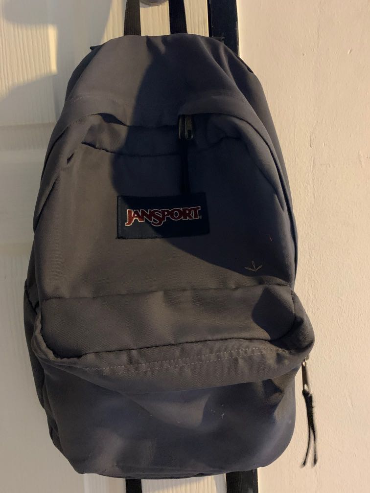 dark gray jansport backpack