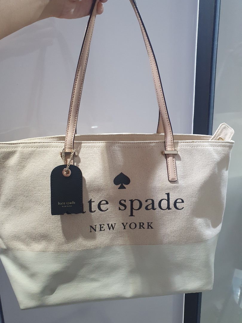 Kate Spade canvas tote carryall bag, Luxury, Bags & Wallets on Carousell