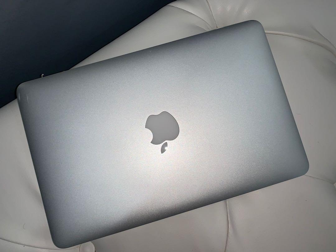 RUSH! Macbook Air Mid 2012 (Category: Laptops & Notebooks) located in Quezon City. Submitted by michael.mendoza (Listing ID 1140844610, Image 1). Description: Macbook Air (11 inch, Mid 2012) Processor: 1.7 GHz Dual Core Intel Core i5 Memory: 4GB 1600 MHz DDR3 Graphics: Intel HD Graphics 4000 1536 MB For Technical Specifications: https://support.apple.com/kb/SP650?locale=en_US&viewlocale=en_US Everything Works Fine and I would recommend this for o
