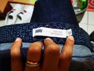NWOT Authentic Levi's pants size 14
