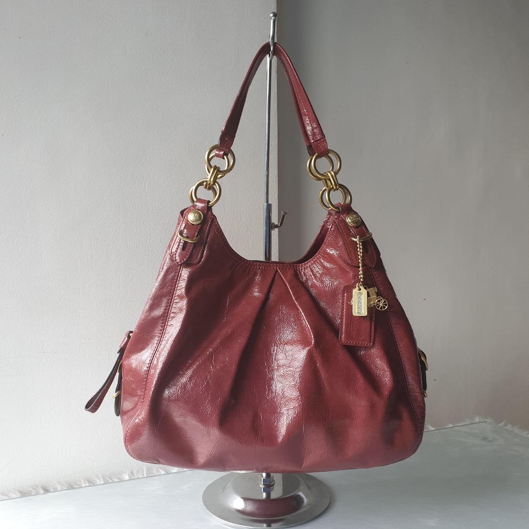 Patent leather handbag Coach Red in Patent leather - 27414598