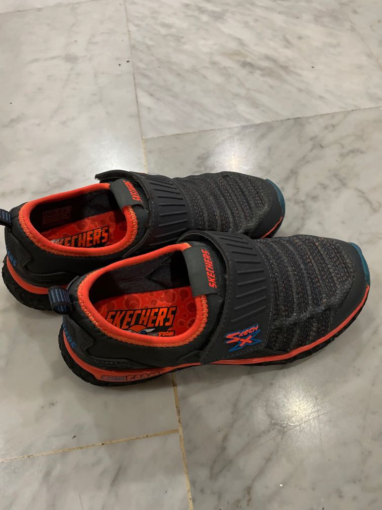 Skechers cosmic foam top