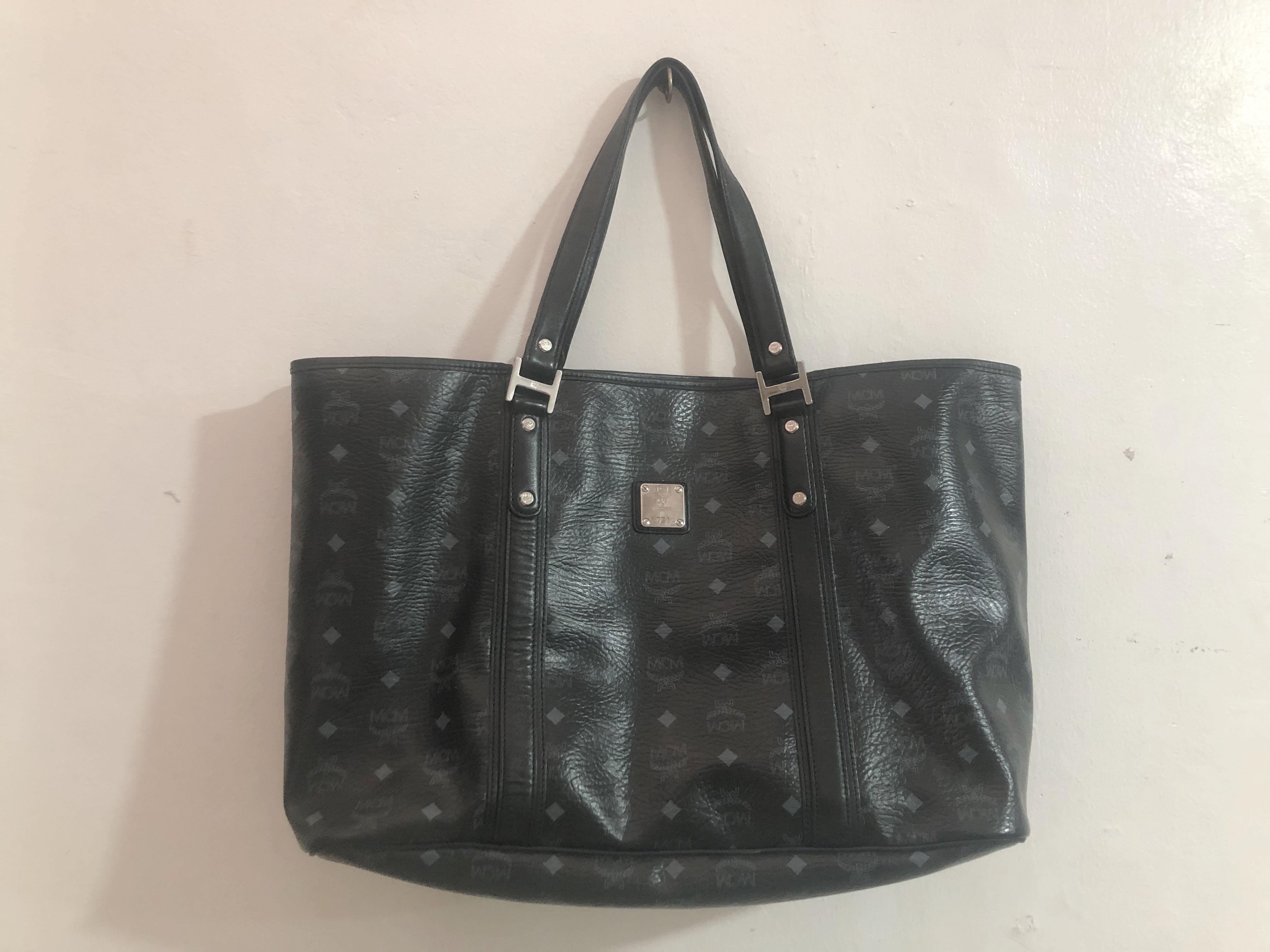 Tote Bag MCM 💯 original (Category: Luxury Bags & Wallets) located in Manila. Submitted by dripdistrict (Listing ID 1140687743, Image 1). Description: 10/9 condition No issue .