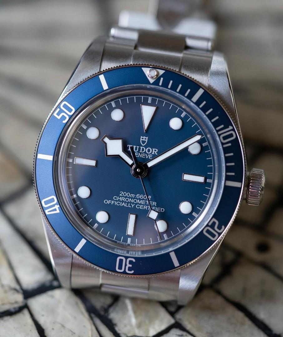 Black sales bay 56