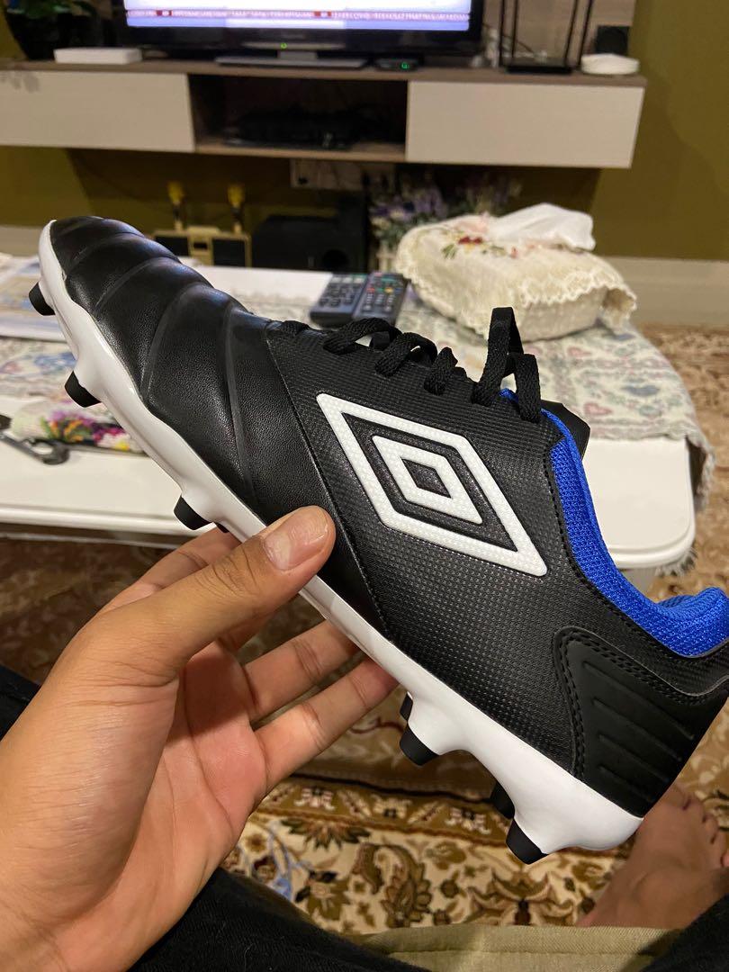 New umbro football shop boots