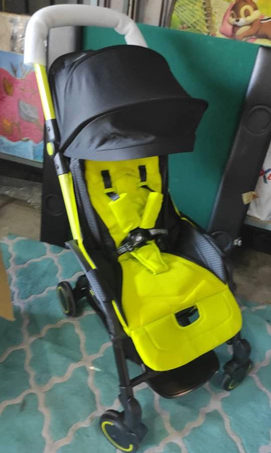 Vancouver compact stroller, Babies & Kids, Going Out, Strollers on