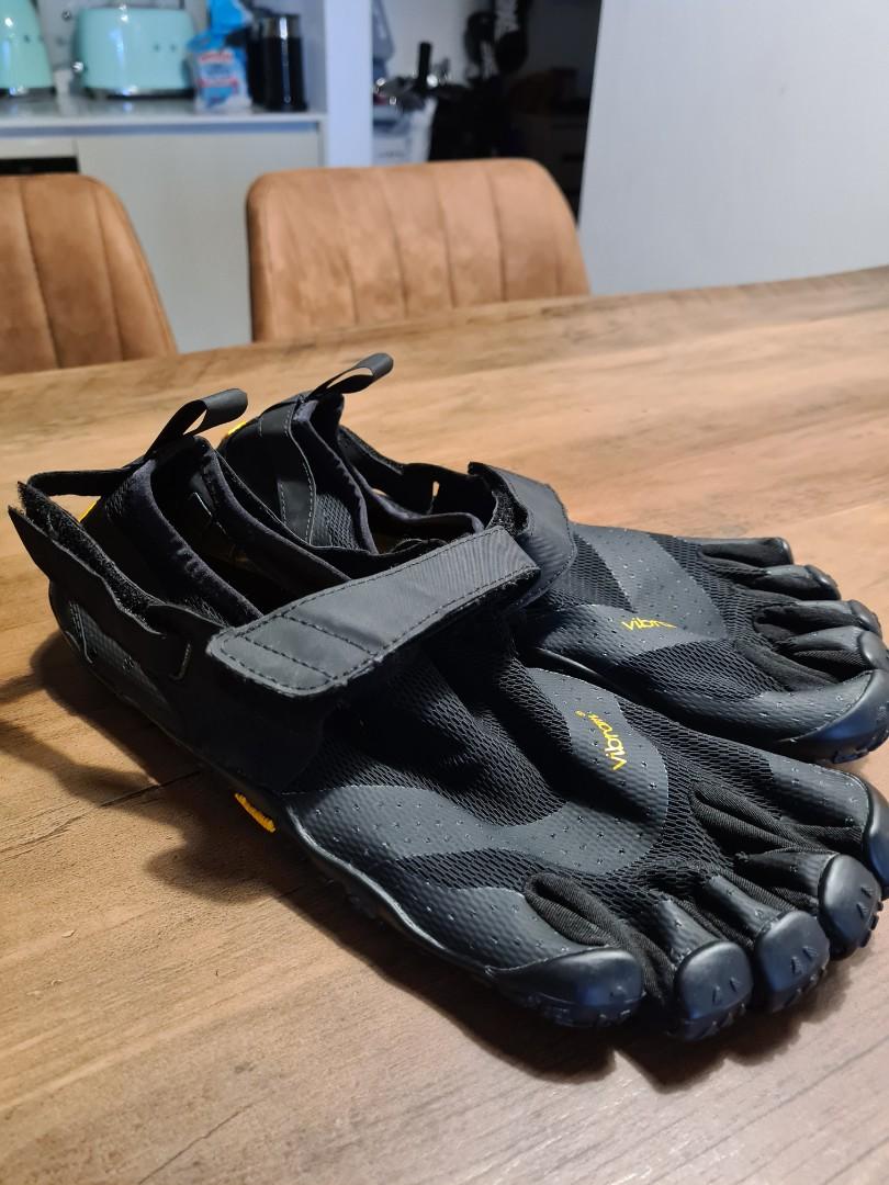 five toe water shoes