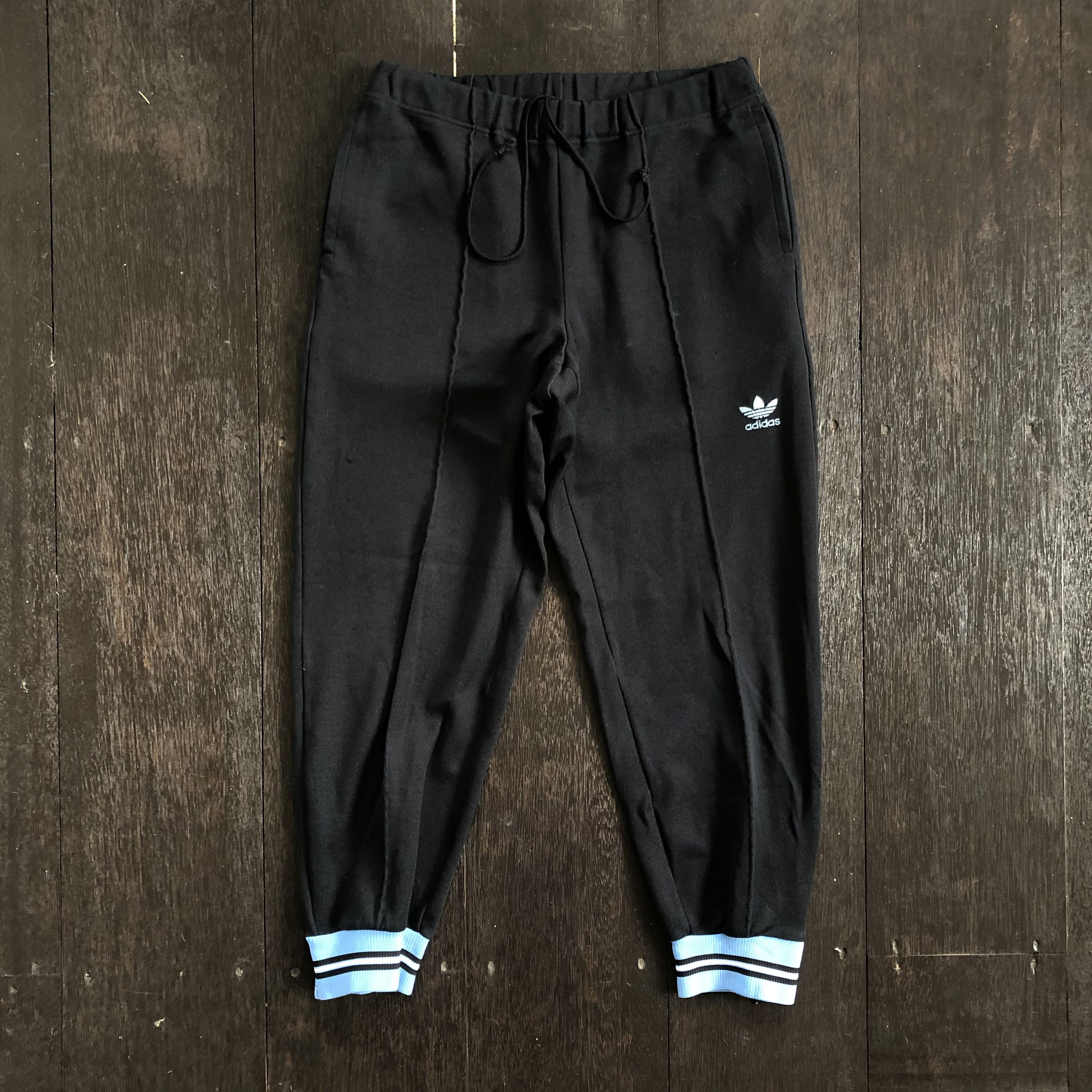 Old best sale adidas sweatpants