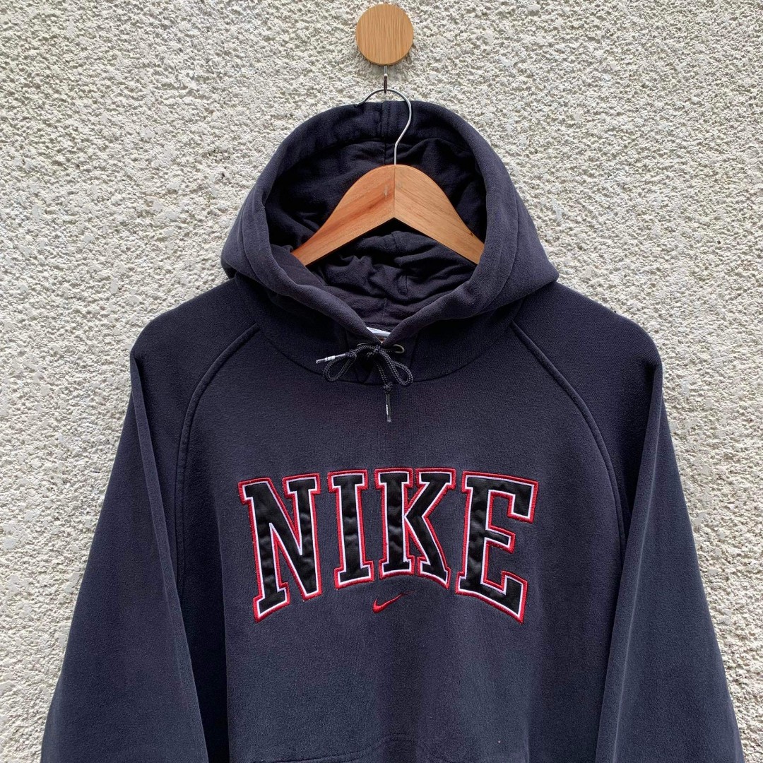Nike spell out discount hoodie