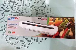 豪割達人真空包裝機  (  僅拆封未使用)  購自 momo 購物台